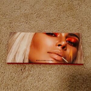 KKW BEAUTY SOOO FIRE